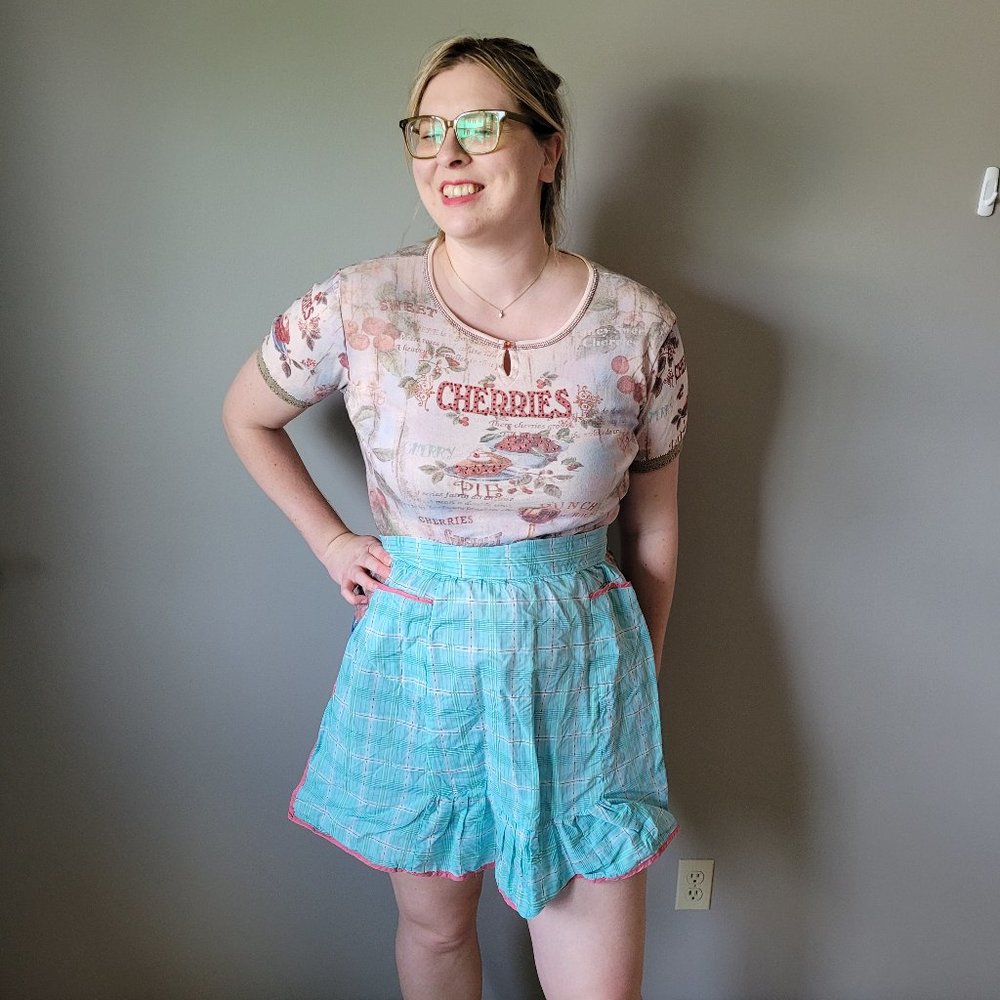 Blue vintage 50s apron